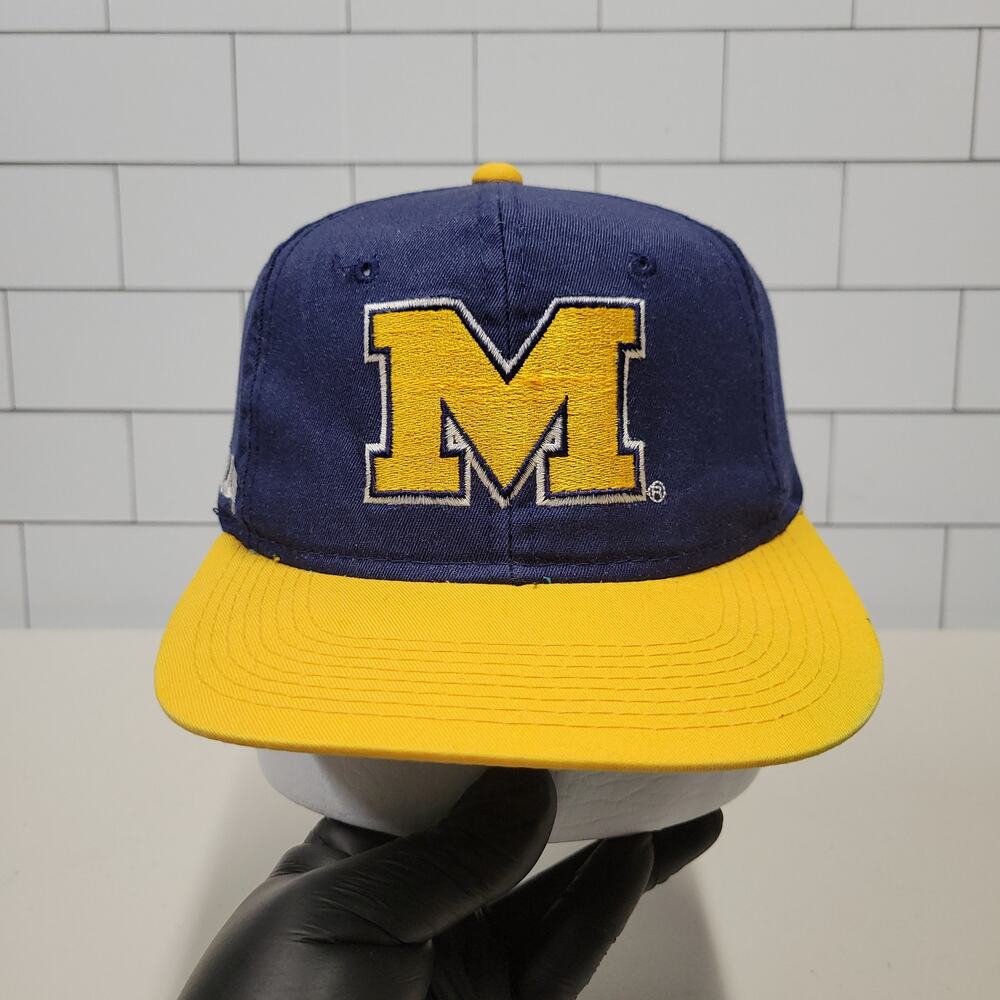 Vintage Sports Specialties Michigan Wolverines Back Script Snapback Hat 90s